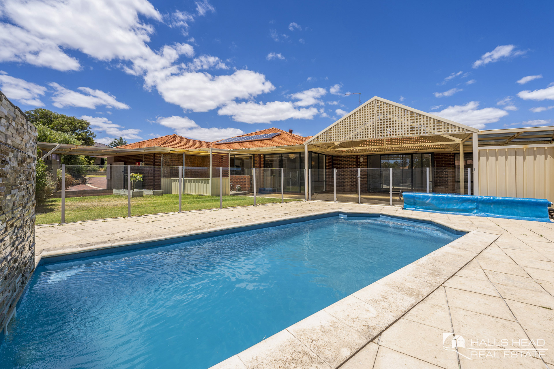 10 Bucentaur Place Halls Head pool